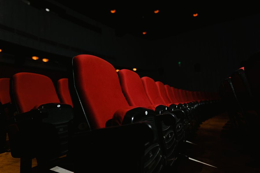 Etalase tenant Lumen Cinema